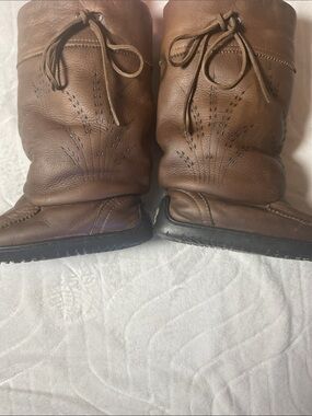 Brown Leather indigenous Moccasin Boots